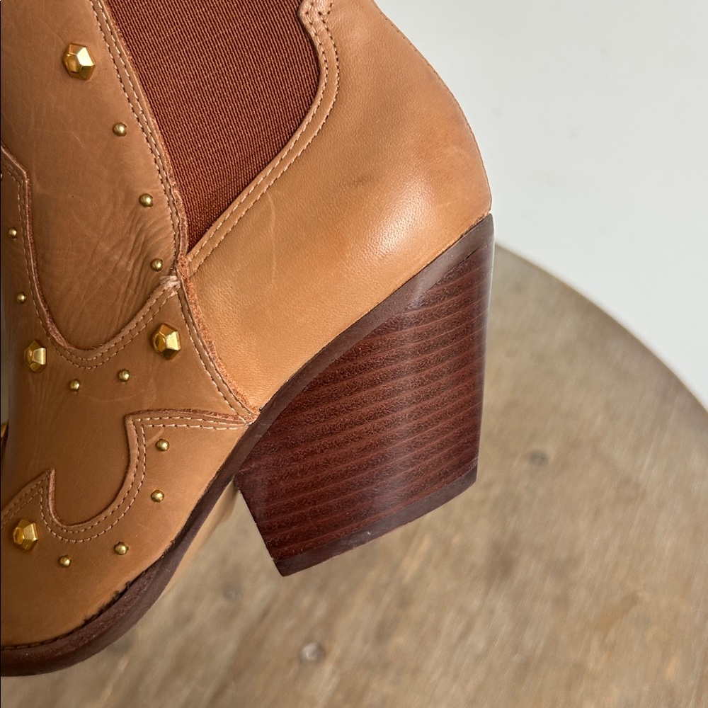 Vince Camuto Norley Studded Leather Western Ankle Booties Women’s Size 5.5 - Picture 9 of 17
